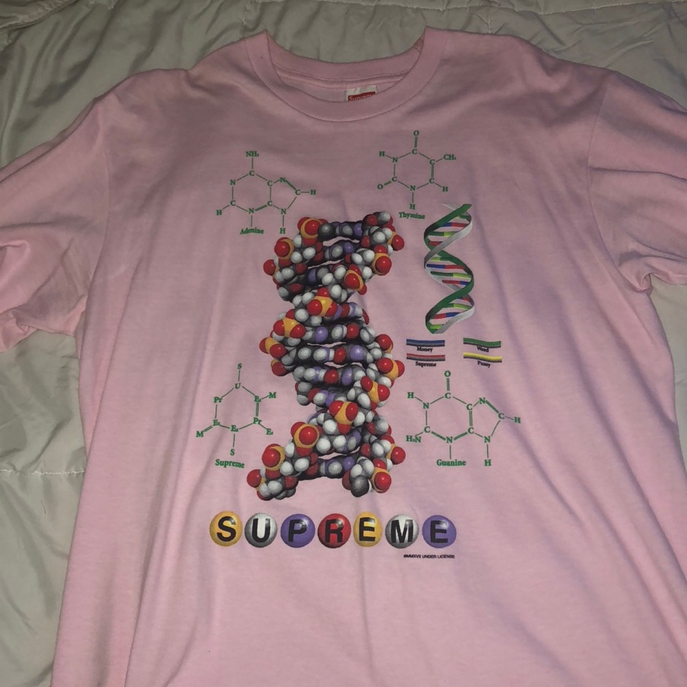 Supreme DNA tee